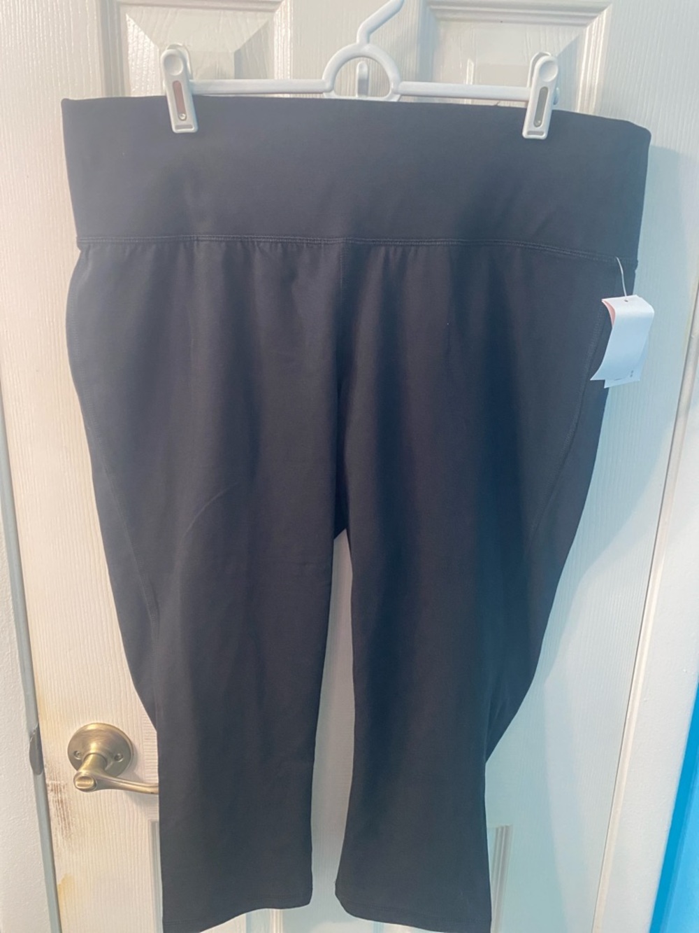 Lane Bryant Black Capris Cropped Yoga Pants
